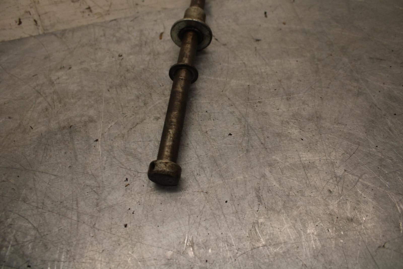 82-83 SUZUKI GS1100GL FRONT WHEEL RIM AXLE PIVOT BOLT BB30