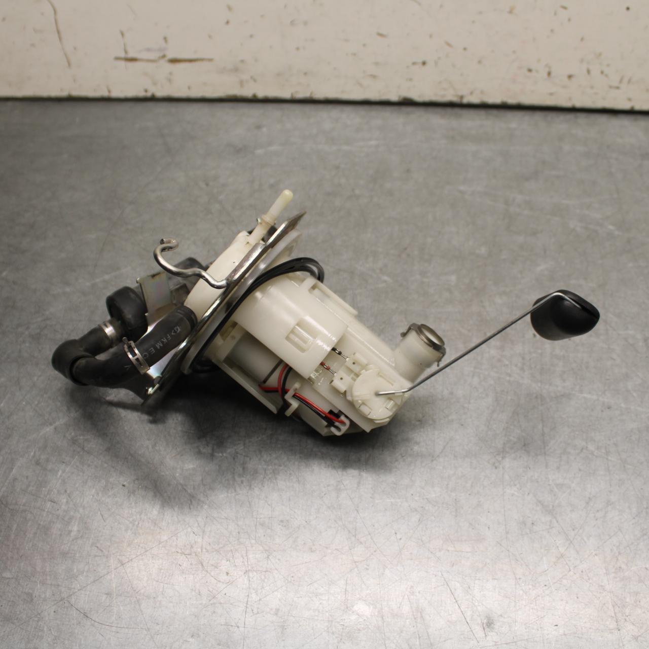 15-18 HONDA CB300FA FUEL PUMP GAS PETROL SENDER UNIT BB646
