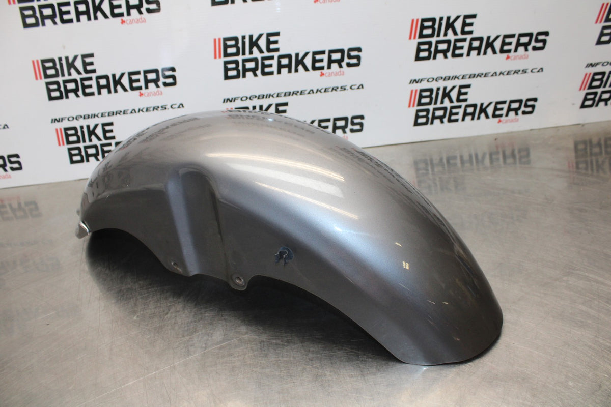 05 TRIUMPH ROCKET III FRONT WHEEL FENDER BB186
