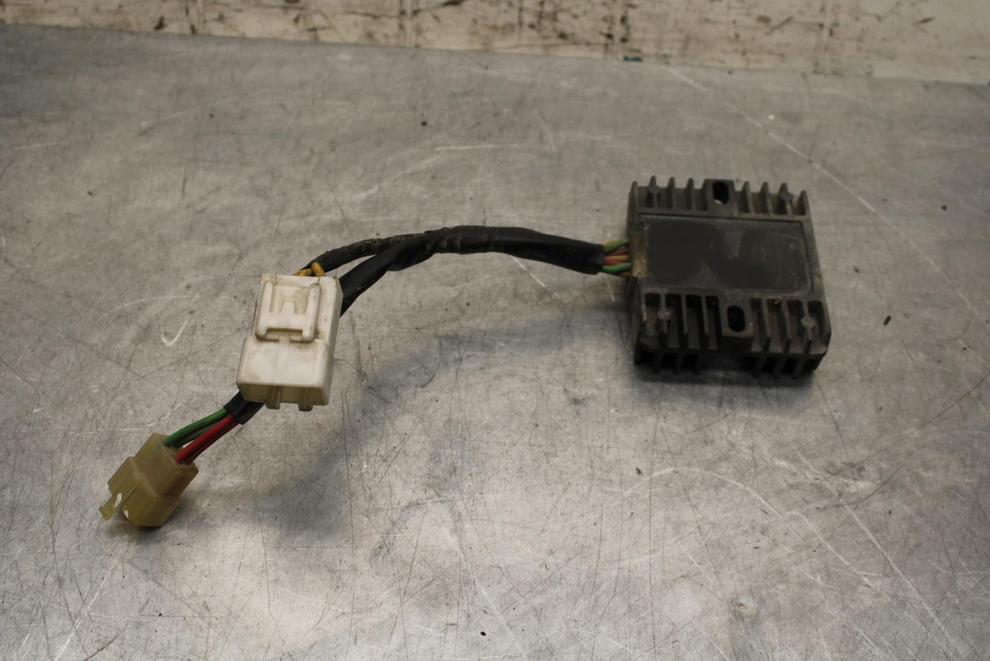 2005 Honda CBR600RR RECTIFIER VOLTAGE REGULATOR 31600-MEE-872 BB564