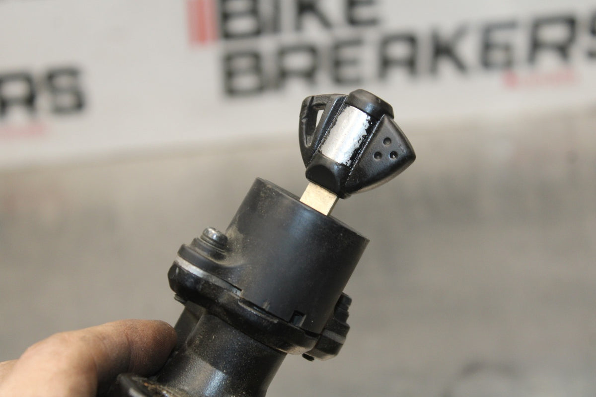 08-10 SUZUKI GSXR 600 IGNITION LOCK W KEY BB202