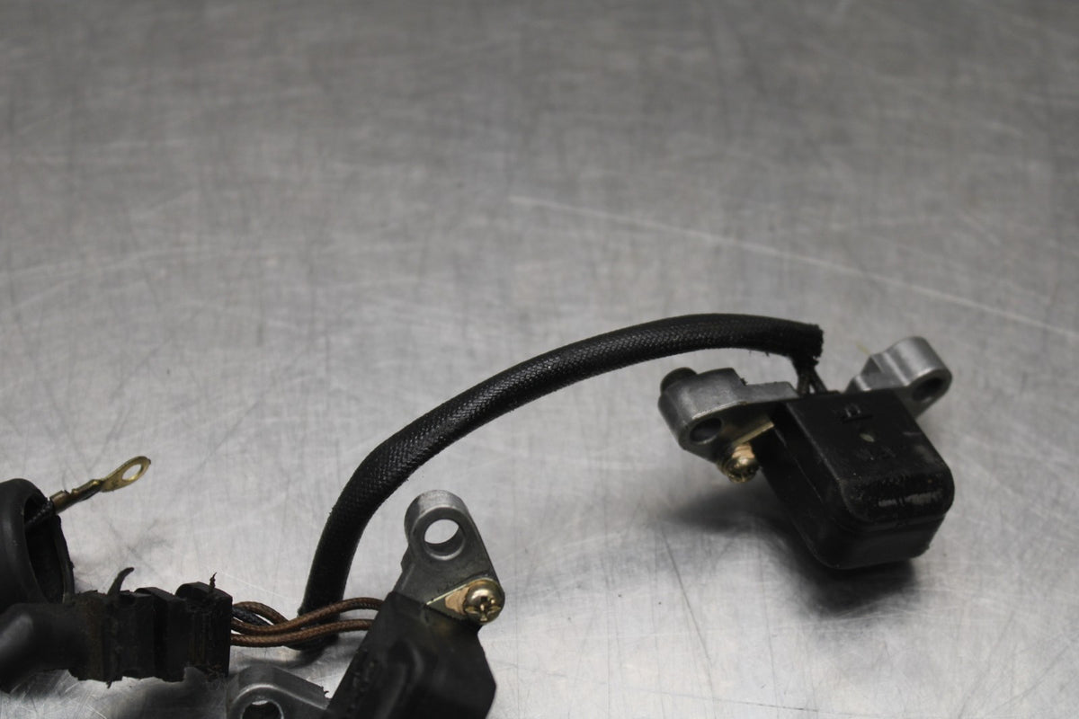 84 HONDA INTERCEPTOR 1000 VF1000F MOTOR COIL PICKUP PULSE PULSER SENSOR BB878
