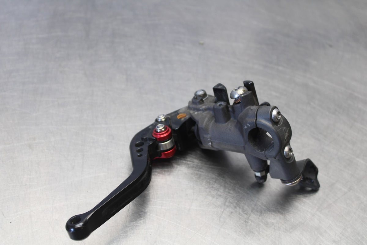 17-20 BMW S1000R FRONT BRAKE MASTER CYLINDER w/ EVO TACH LEVER BB909