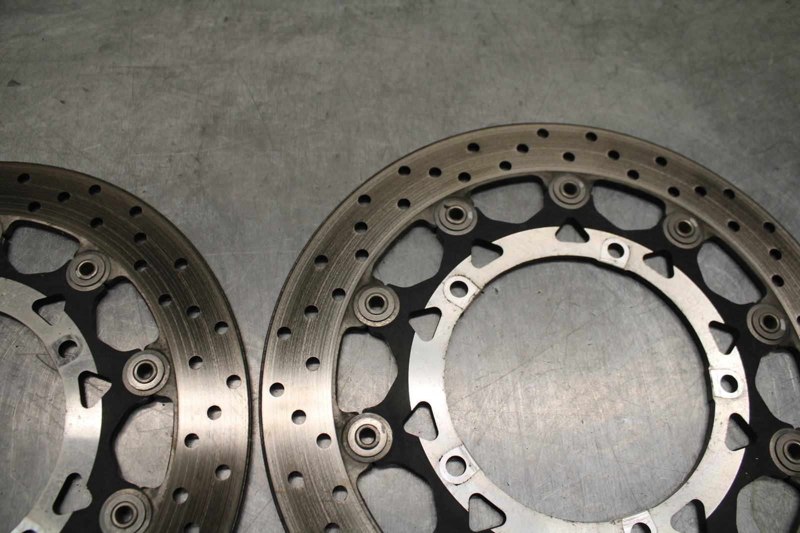 03-05 YAMAHA YZF R6  FRONT LEFT RIGHT BRAKE ROTORS DISCS BB132
