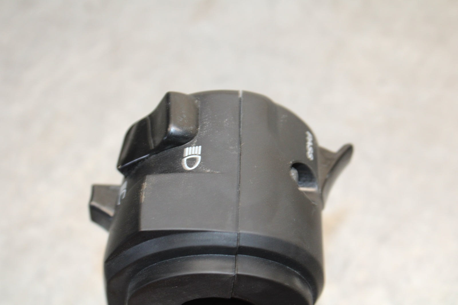 18-23 KAWASAKI NINJA 400 LEFT CLIP ON HANDLE HORN SIGNALS SWITCH SWITCHES BB660