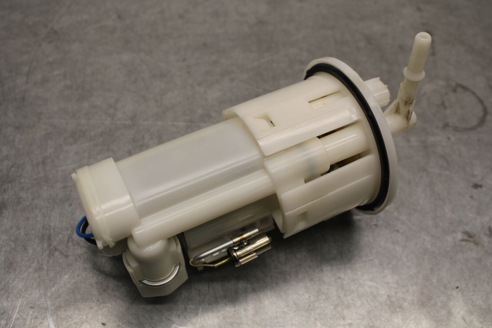 07-08 YAMAHA YZF R1 FUEL PUMP GAS PETROL SENDER UNIT 4C8-13907-01-00 BB675