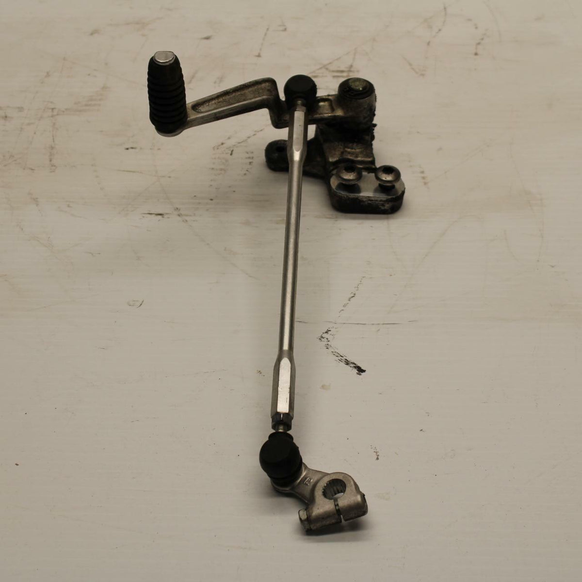06-07 SUZUKI GSXR600 SHIFTER LINKAGE SHIFT LINK PEDAL BB243
