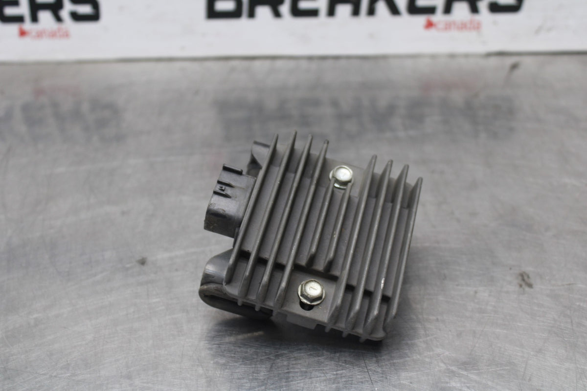 12 KAWASAKI NINJA 650 EX650E RECTIFIER VOLTAGE REGULATOR BB926