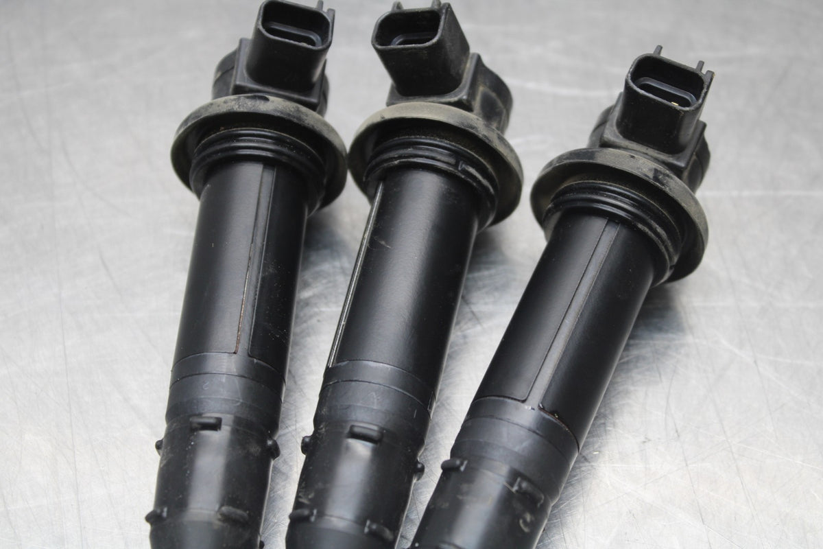 16 YAMAHA XSR900 IGNITION COILS COIL SPARK PLUG CAPS BB786