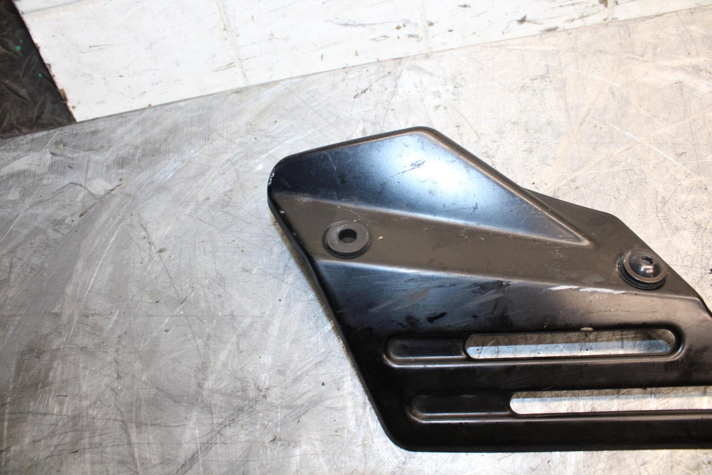 2007 Suzuki GSXR1000  MUFFLER EXHAUST PIPE COVER HEAT SHIELD GUARD BB44