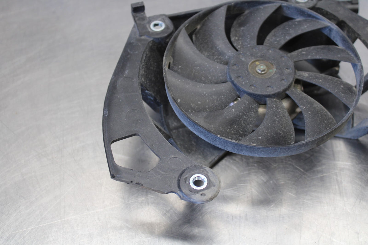 16 HONDA CB500F ABS ENGINE RADIATOR COOLING FAN BB930
