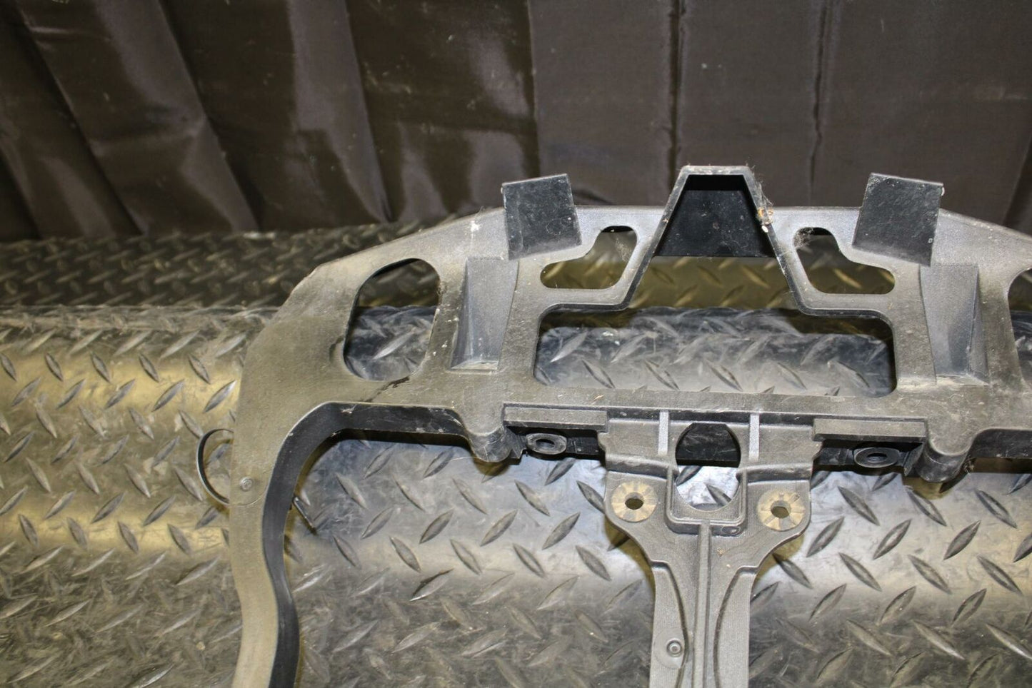 05-06 SUZUKI KATANA 750 GSX750F UPPER FAIRING MIRROR GAUGES STAY BRACKET bb166