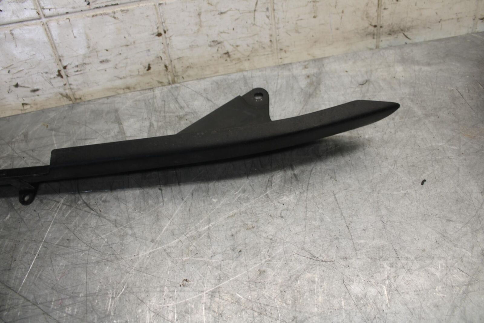 19-20 KAWASAKI NINJA ZX6R REAR BACK DRIVE CHAIN GUARD COVER SHIELD BB517