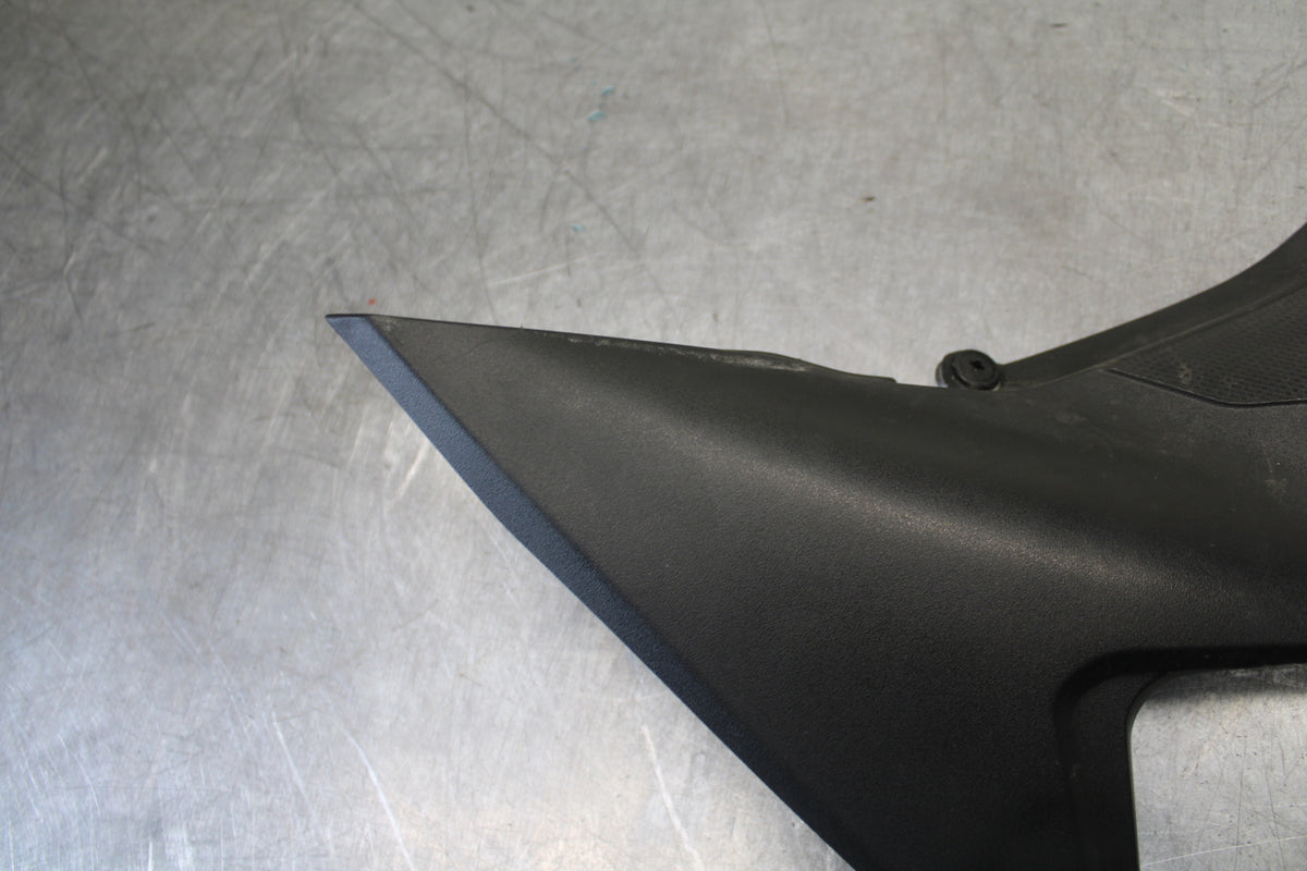 17-24 SUZUKI SV650 RIGHT GAS TANK FUEL CELL PANEL COVER TRIM COWL  BB706