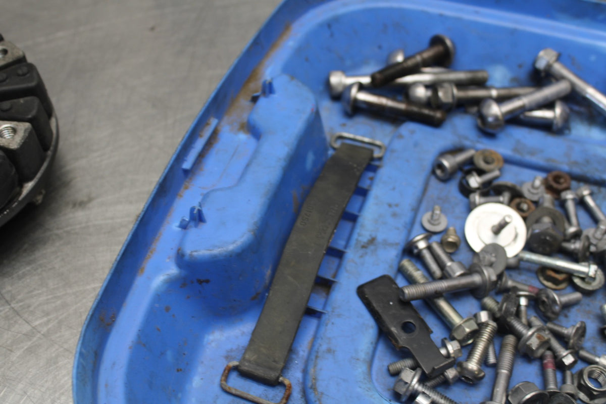 12 TRIUMPH STREET TRIPLE R MOUNTING BOLTS HARDWARE SCREWS BB914