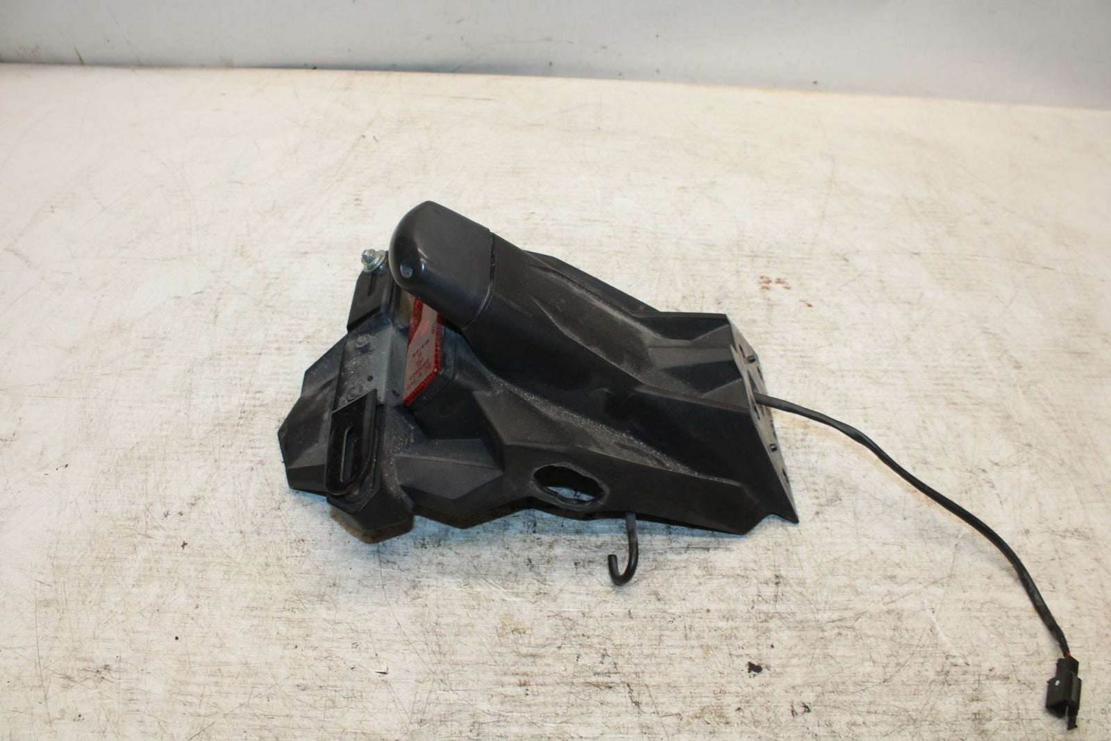 12-13 KAWASAKI EX300 NINJA REAR BACK FENDER MUD GUARD BB373