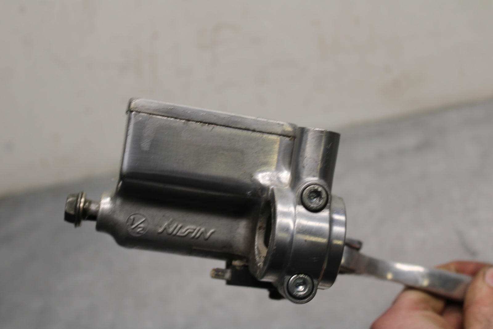 00 SUZUKI INTRUDER 1500 VL1500 FRONT BRAKE MASTER CYLINDER BB761