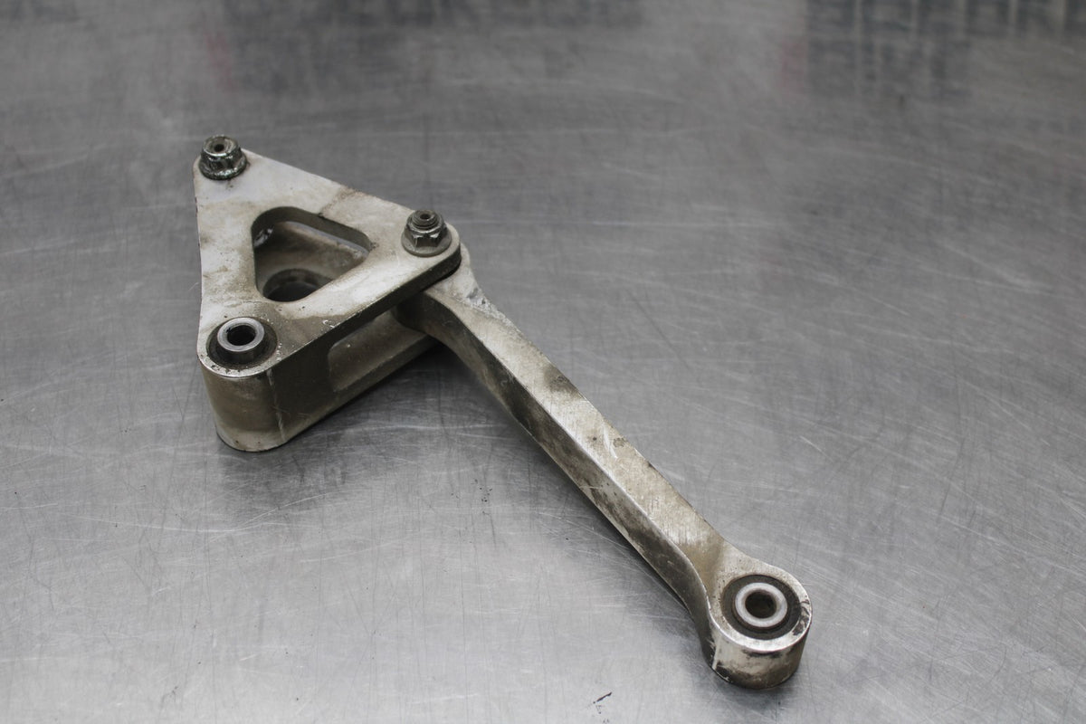 07 YAMAHA YZF R1 REAR DOGBONE SHOCK LINKAGE LINK BB826