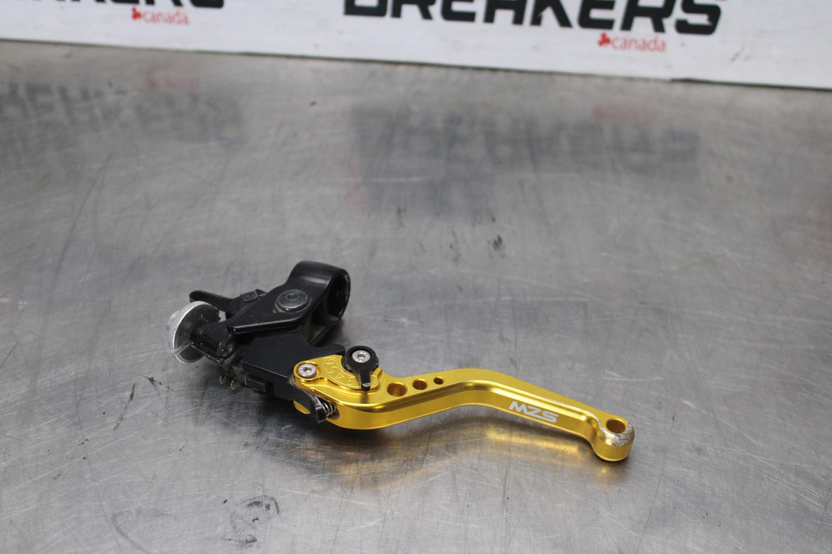 17 YAMAHA YZF R6 CLUTCH PERCH MOUNT WITH LEVER  BB922
