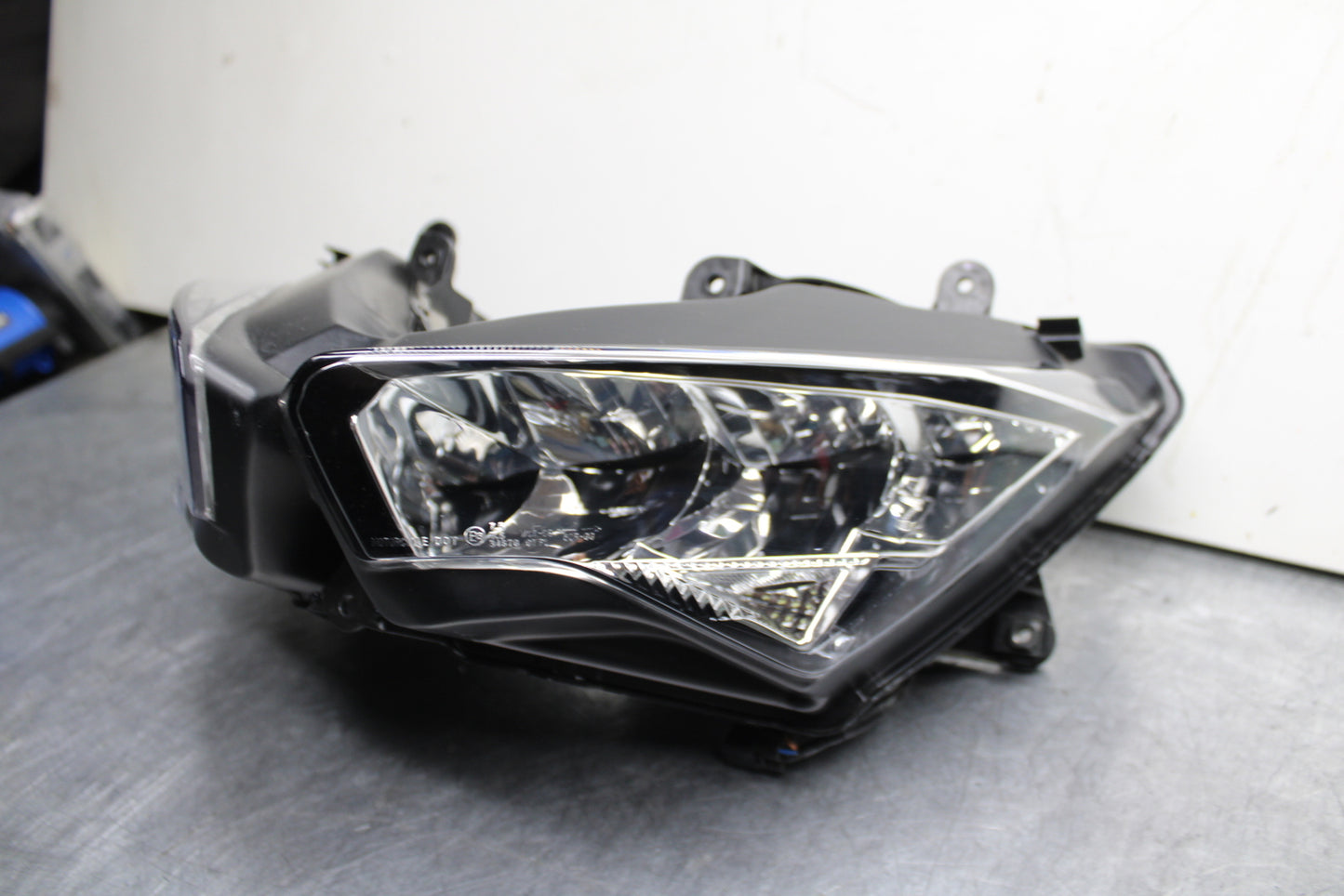 19-23 KAWASAKI NINJA ZX6R FRONT HEADLIGHT HEAD LIGHT LAMP BB749