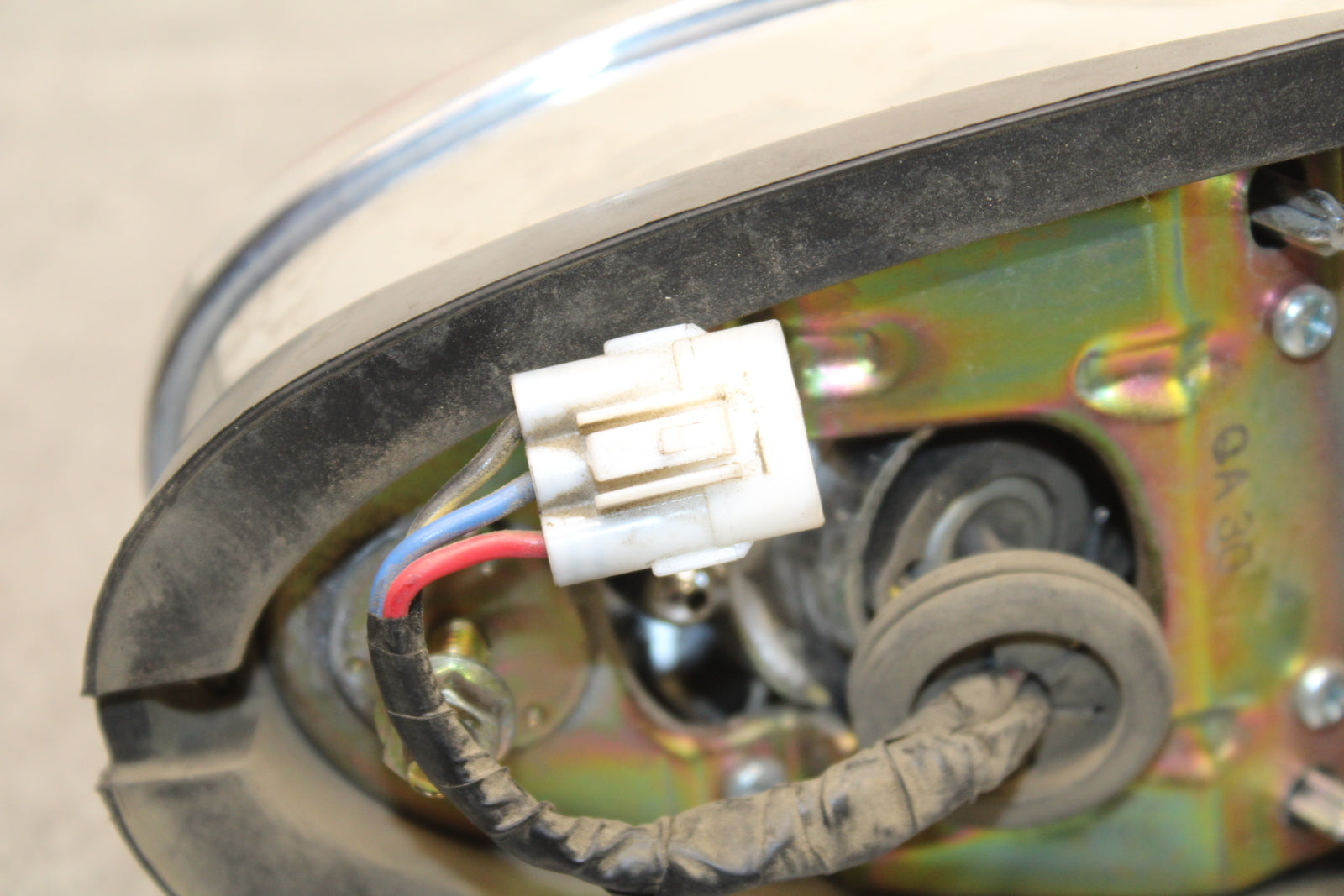 03-08 KAWASAKI VULCAN 1600 TAILLIGHT REAR TAIL BRAKE LIGHT BB123