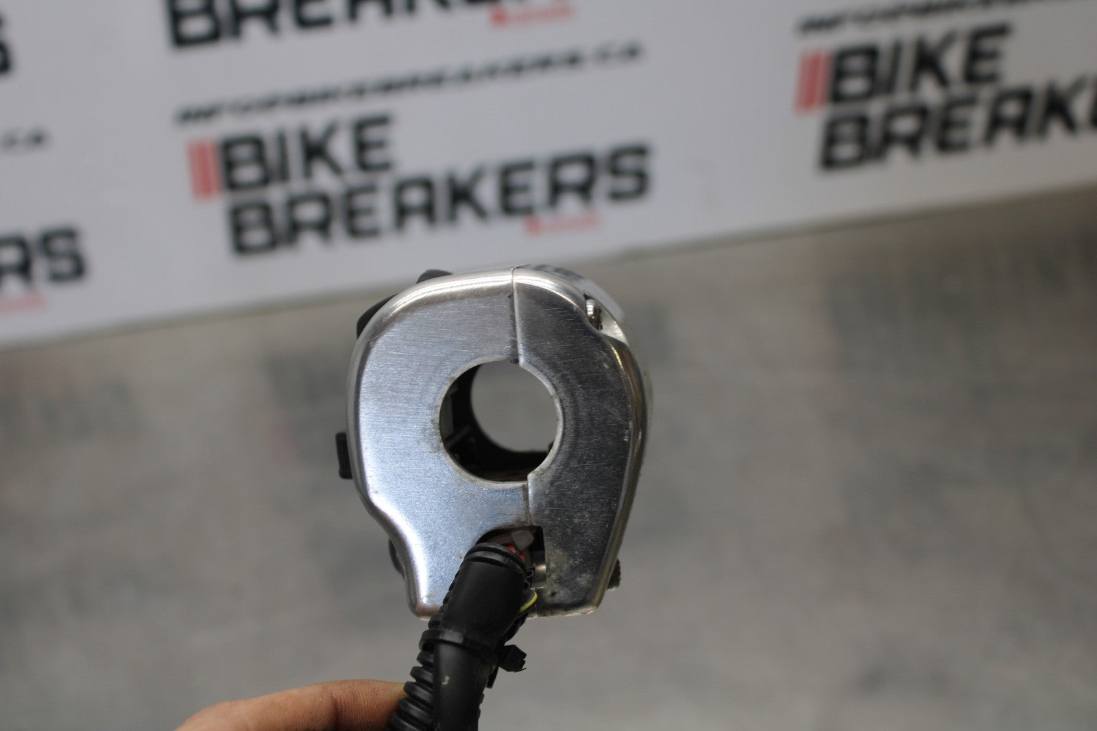 03-08 KAWASAKI VULCAN 1600 LEFT CLIP ON HANDLE HORN SIGNALS SWITCH BB196