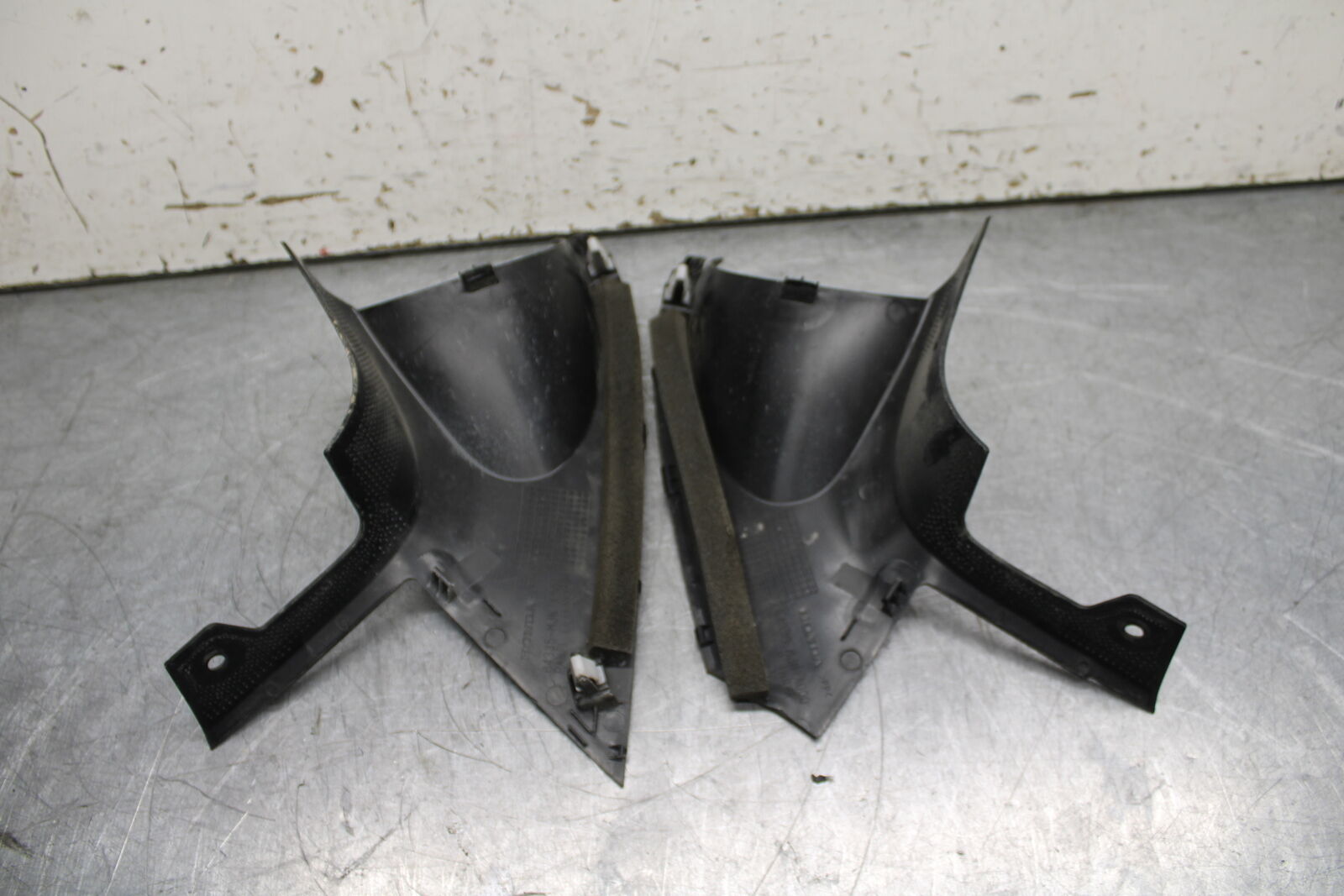 14 HONDA CTX1300A INNER UPPER FAIRING COWL PLASTIC COVER BB732
