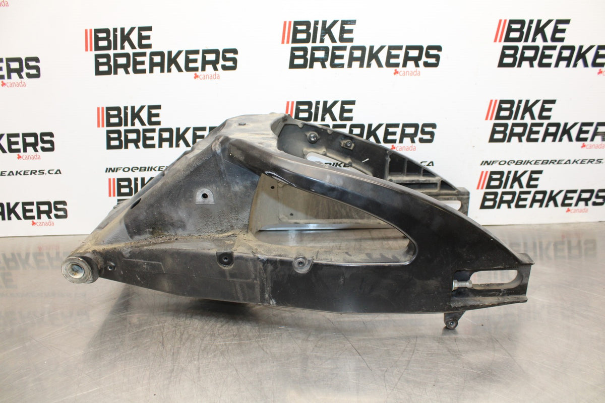 06-07 SUZUKI GSXR 600 REAR SWINGARM BACK SUSPENSION SWING ARM BB178