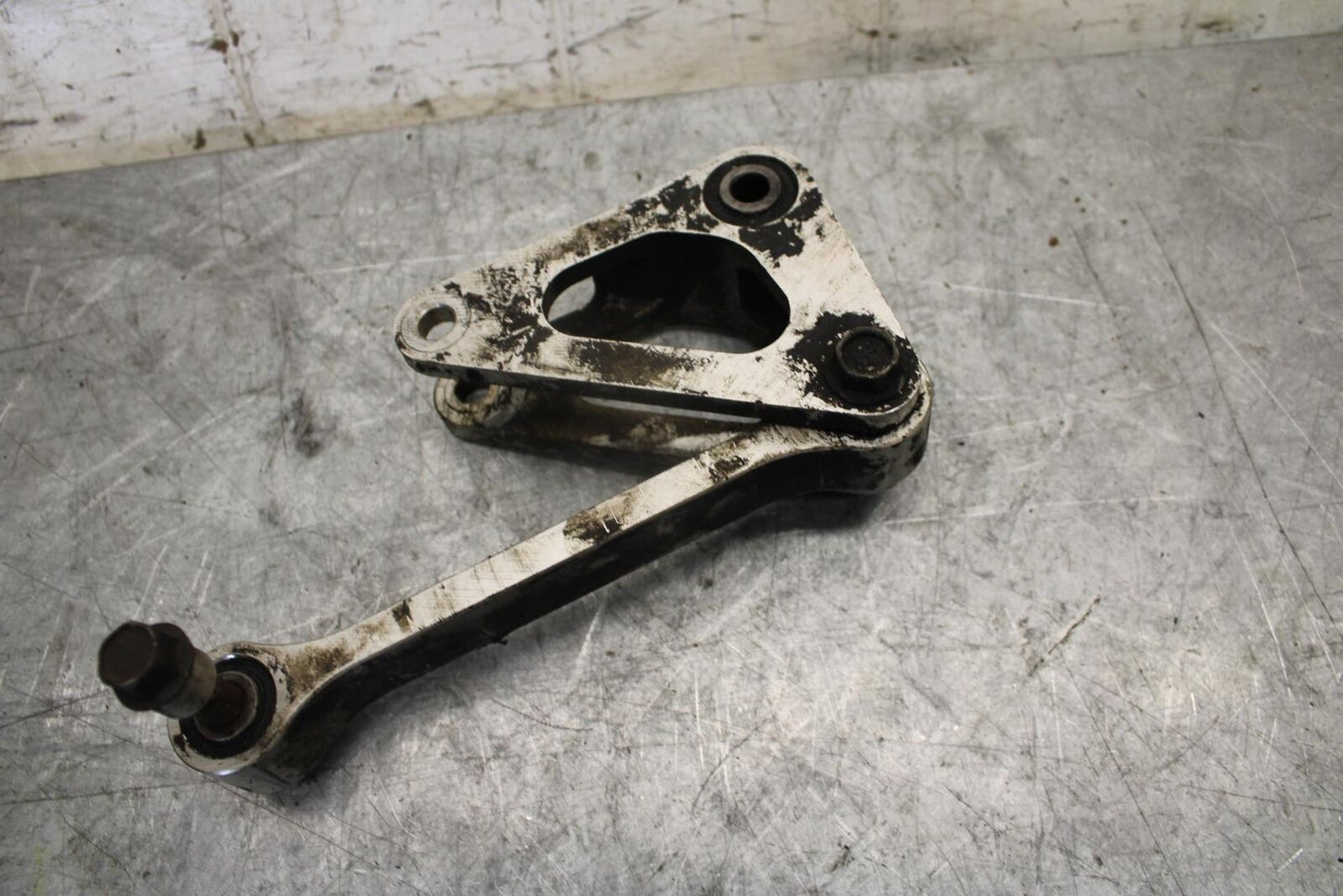 1999 Yamaha YZF R1 REAR DOGBONE SHOCK LINKAGE LINK 4XV-2217A-00-00 BB50