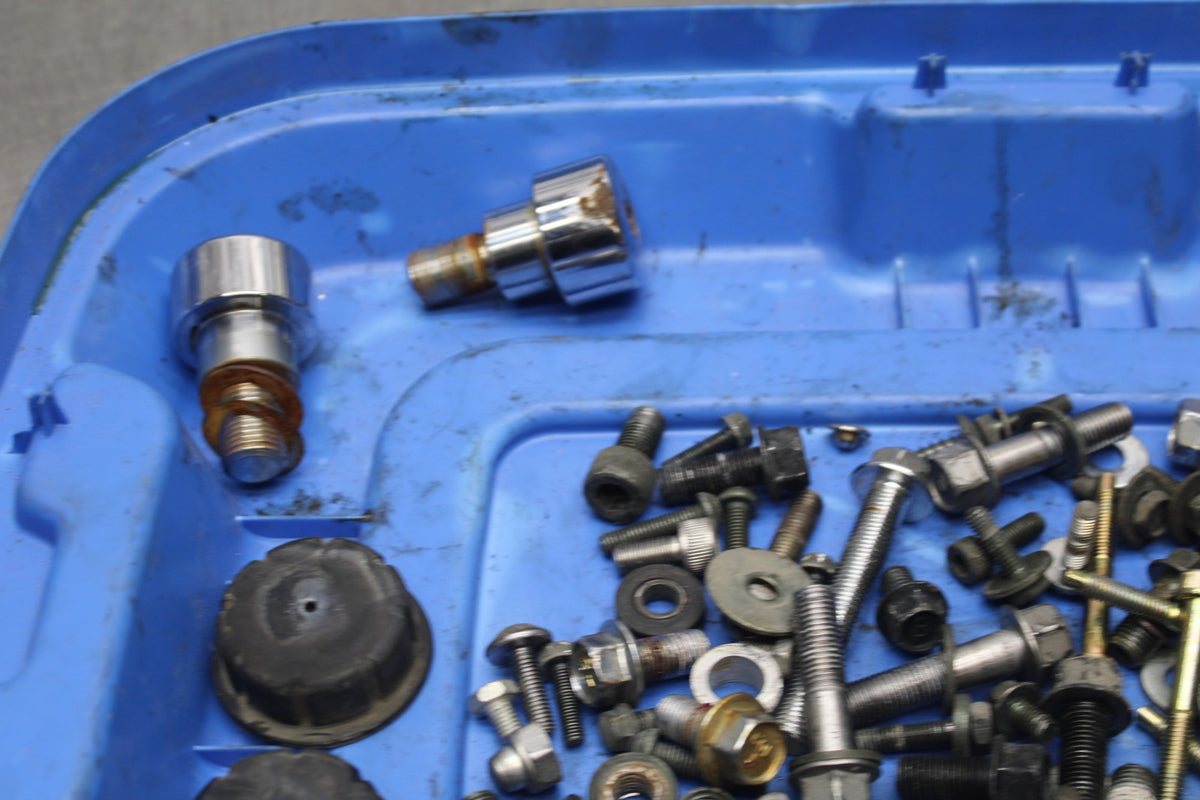 99-09 YAMAHA V STAR 1100 MOUNTING BOLTS HARDWARE SCREWS BB853
