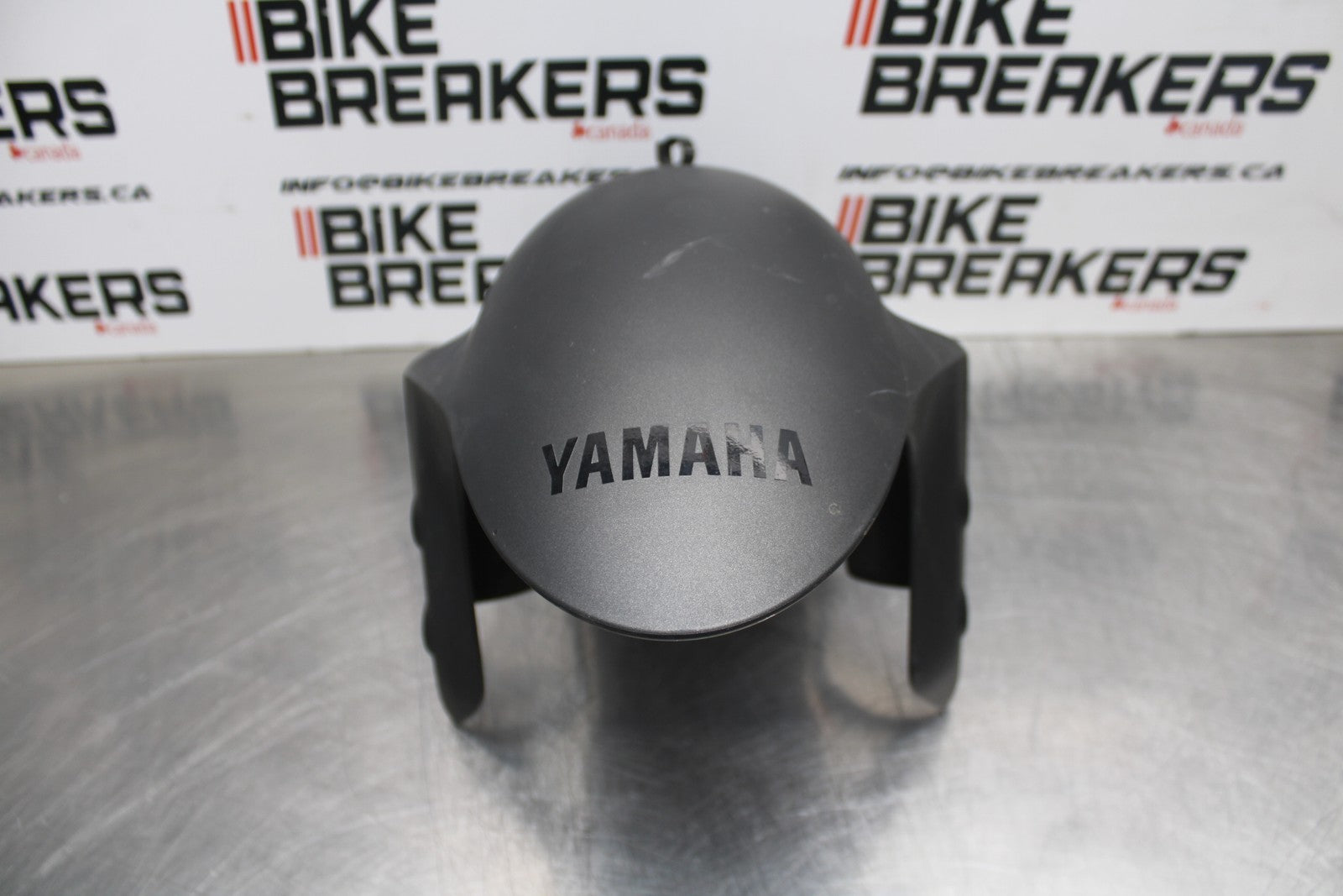 22-25 YAMAHA YZF R7 FRONT WHEEL FENDER COWL FAIRING BEB-21511-00-P3 BB769