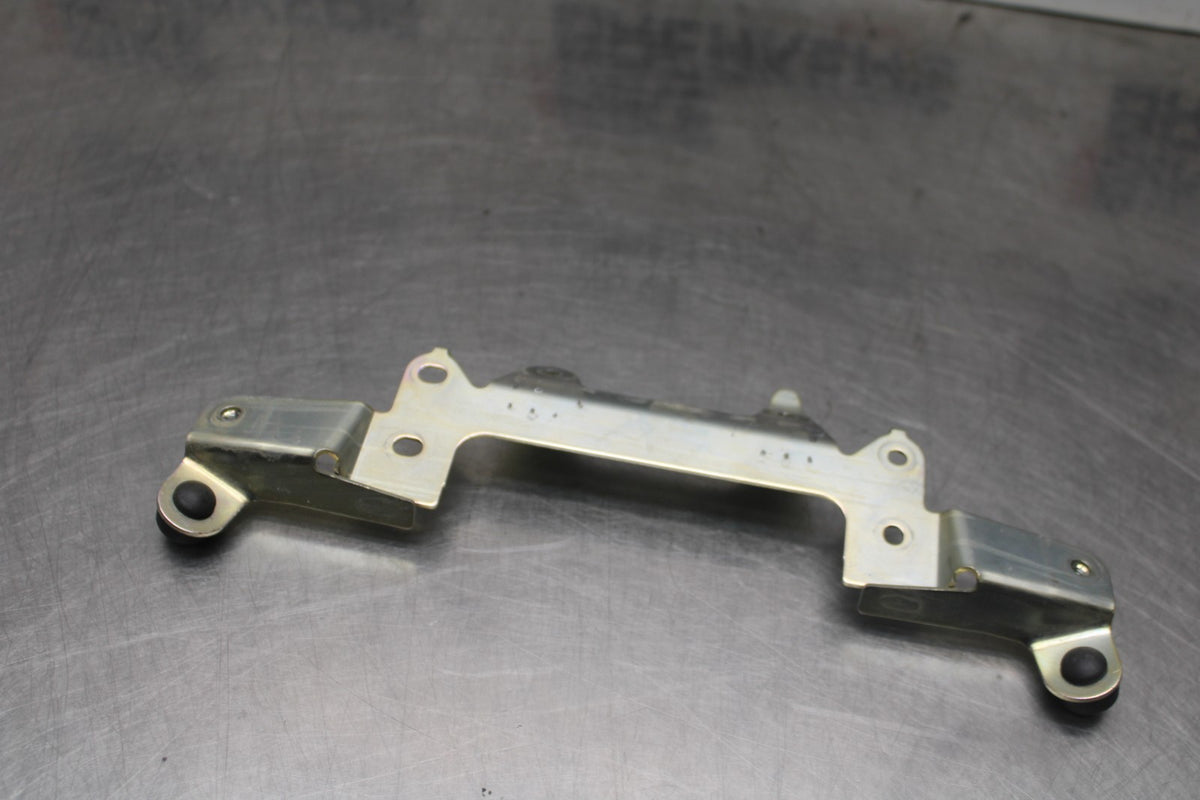 23-24 YAMAHA MT-07 REAR SEAT MOUNTING BRACKET MOUNT BB927