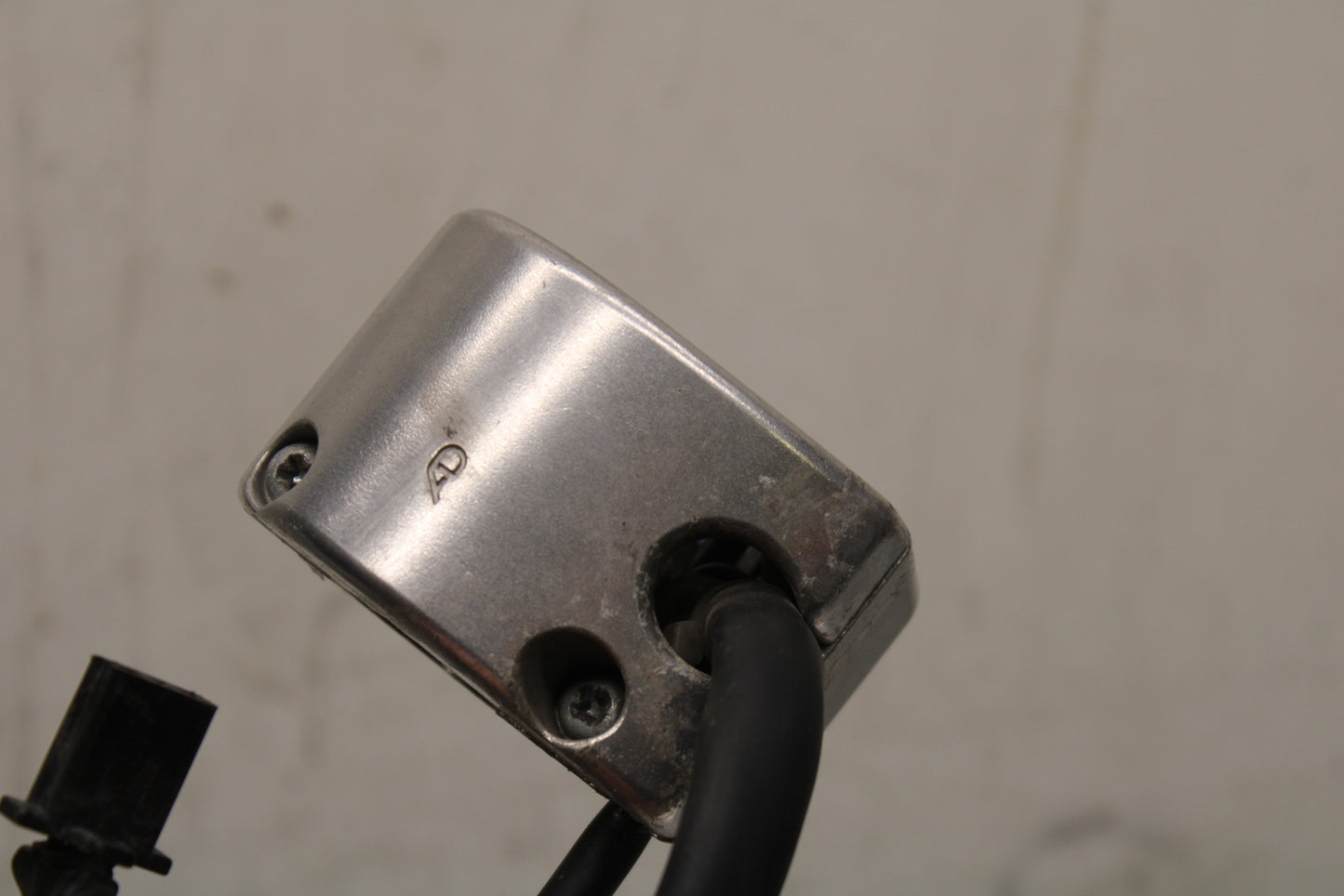 00 SUZUKI INTRUDER 1500 VL1500 LEFT HANDLE HORN SIGNALS SWITCH BB761 