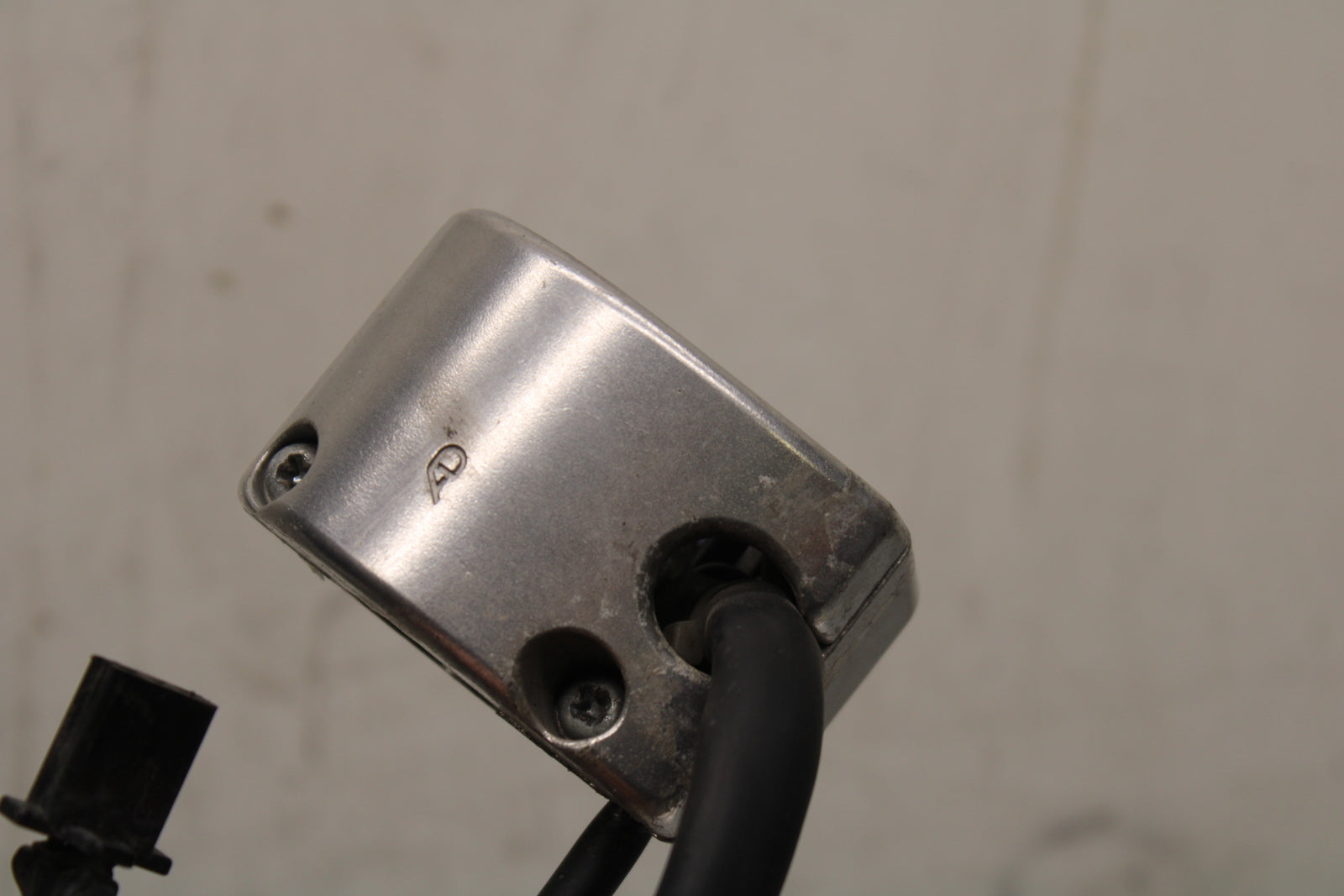 00 SUZUKI INTRUDER 1500 VL1500 LEFT HANDLE HORN SIGNALS SWITCH BB761 