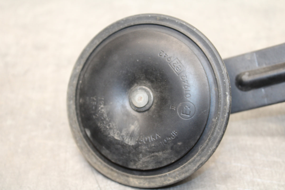 08-10 SUZUKI GSXR 600 HORN SIGNAL BB753