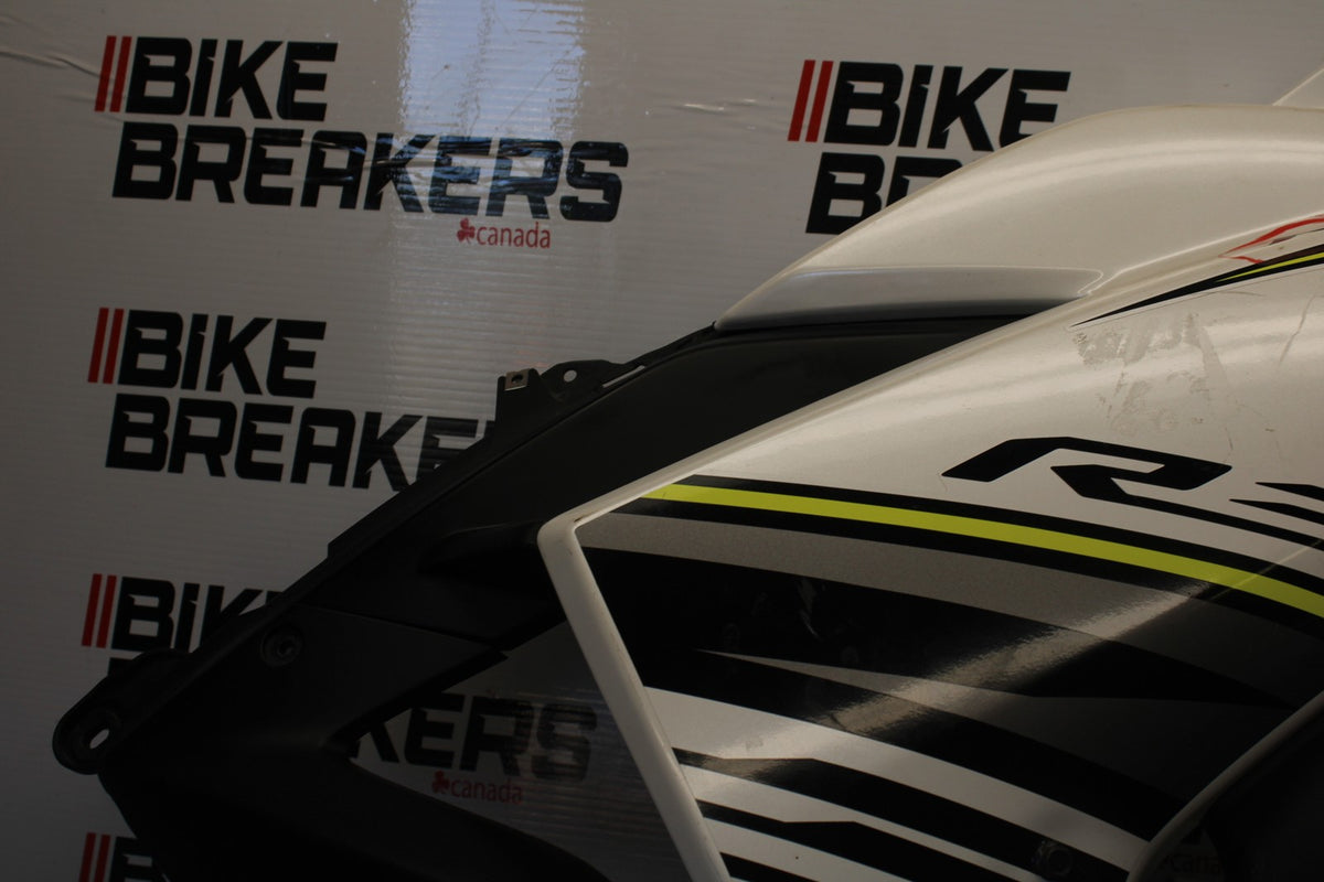 15-17 YAMAHA YZF R3 RIGHT LOWER MID UPPER SIDE FAIRING COWL  BB003