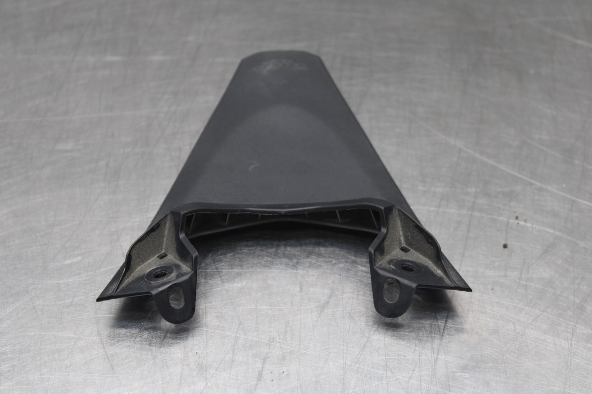 22-25 YAMAHA YZF R7 CENTER REAR BACK TAIL FAIRING COVER TRIM COWL BB850-A