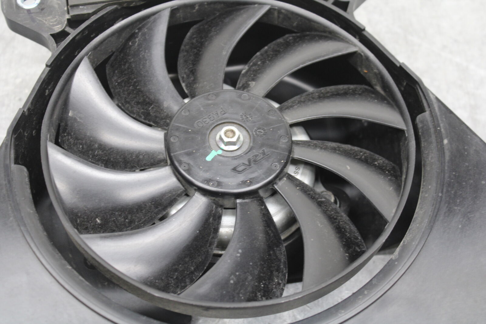 18-24 KAWASAKI NINJA 650 ENGINE RADIATOR COOLING FAN BB725