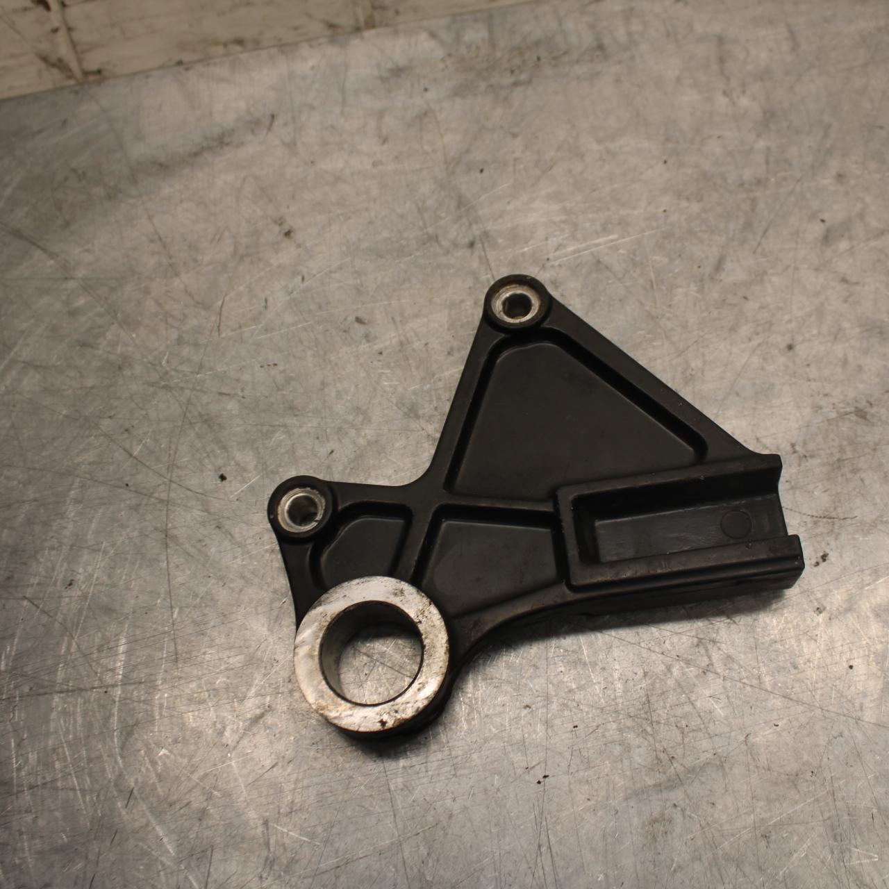 2005 Kawasaki Ninja ZX6R ZX636C REAR BRAKE CALIPER HANGER BACK MOUNTING  BB03