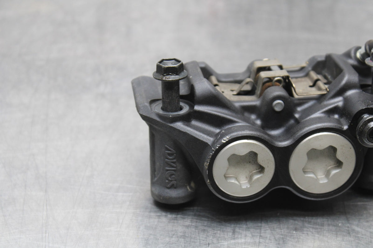 22-25 YAMAHA YZF R7 RIGHT LEFT FRONT BRAKE CALIPER SET PAIR CALIPERS BB176
