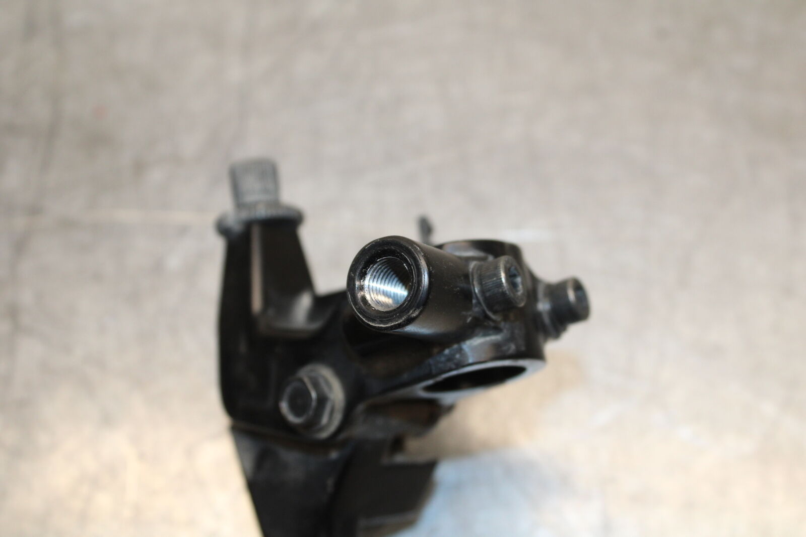 19-22 KAWASAKI Z400 CLUTCH PERCH MOUNT WITH LEVER  BB708