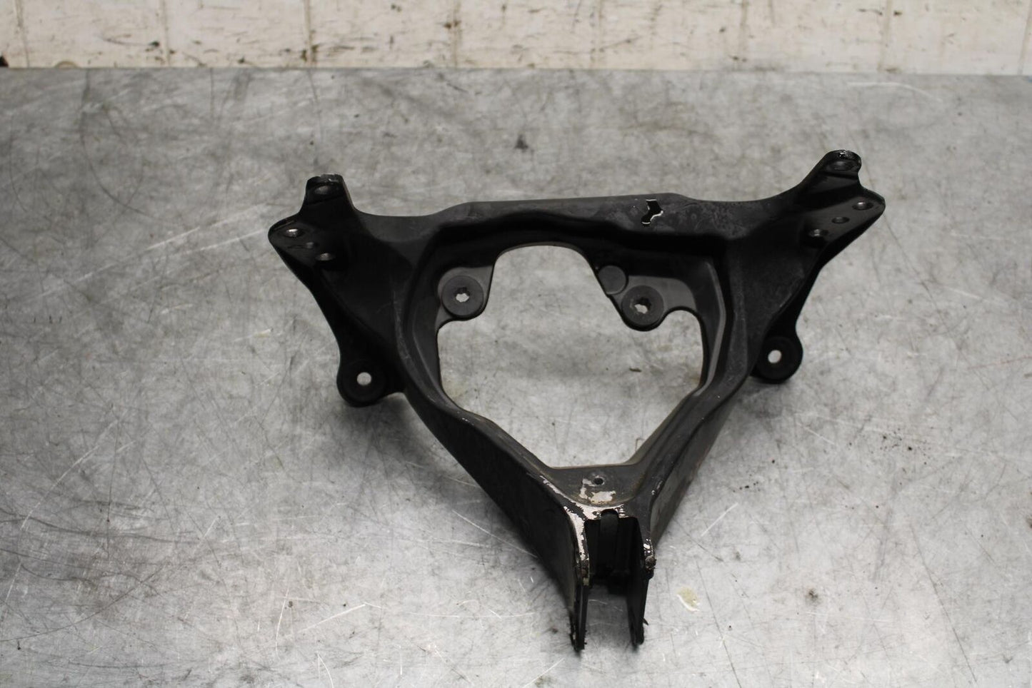 06-07 SUZUKI GSXR600 750 UPPER FAIRING MIRROR GAUGES STAY BRACKET BB543