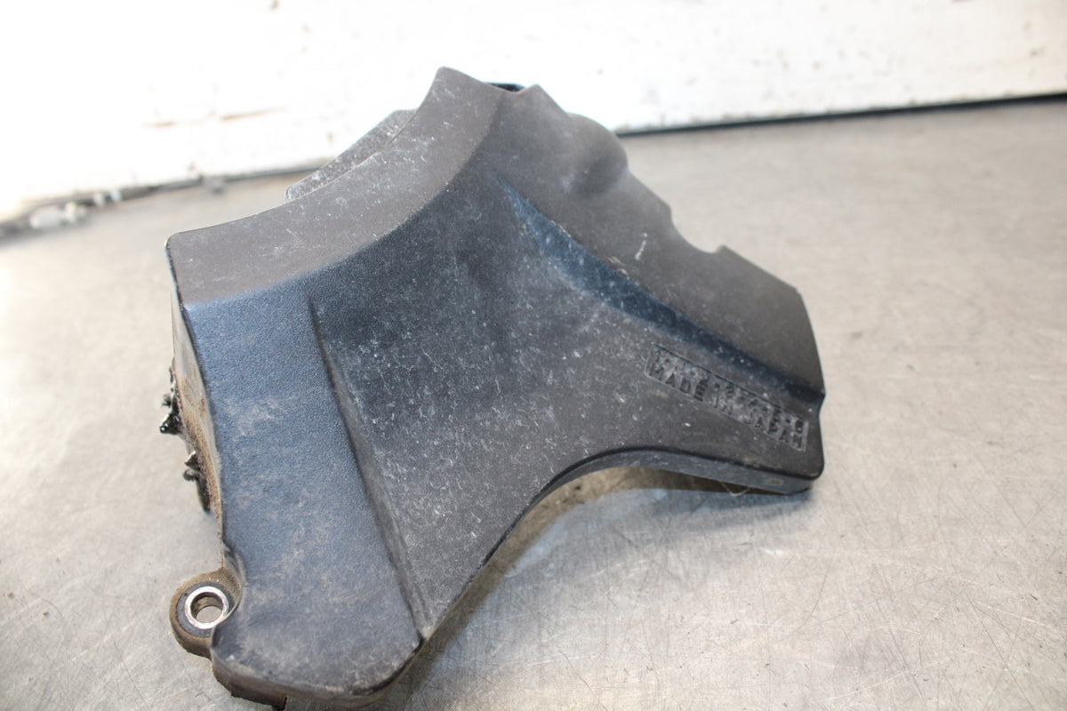 09-15 YAMAHA FZ6R ENGINE SPROCKET COVER BB686
