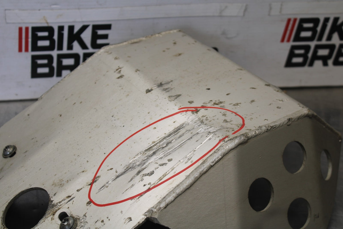 06 KAWASAKI KLR650 SKID PLATE FRAME COVER GUARD BB919