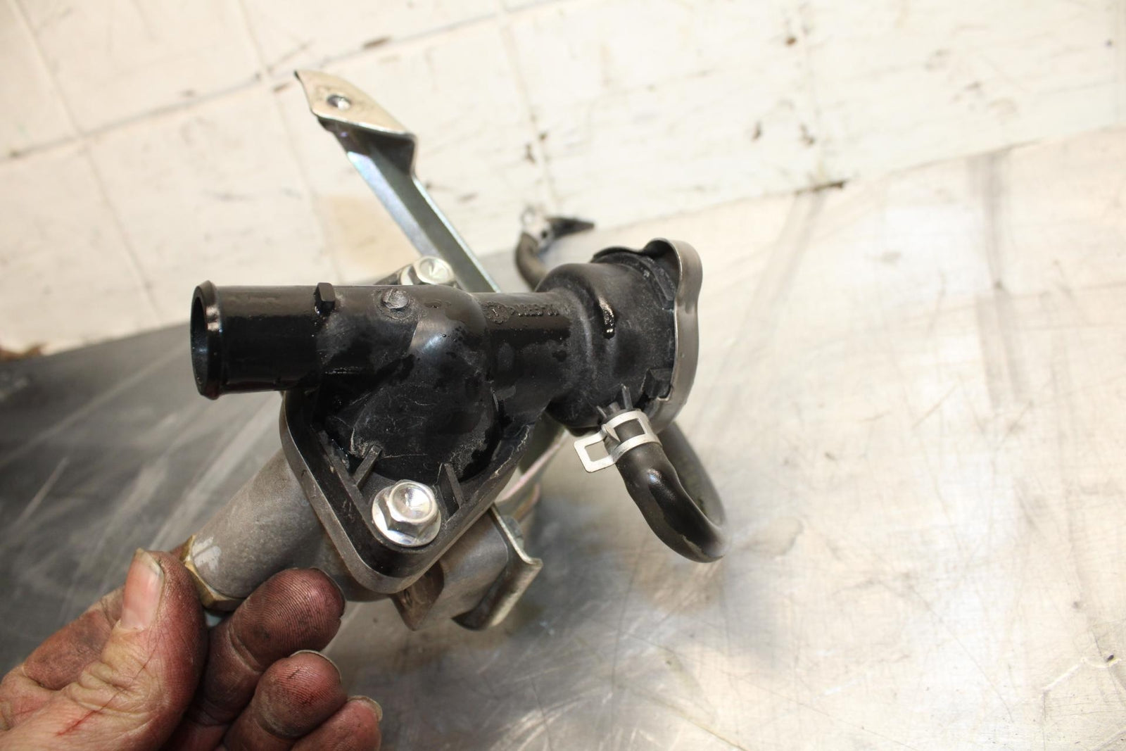 17-23 SUZUKI GSXR 250 GSX250RL8 THERMOSTAT HOUSING BB490