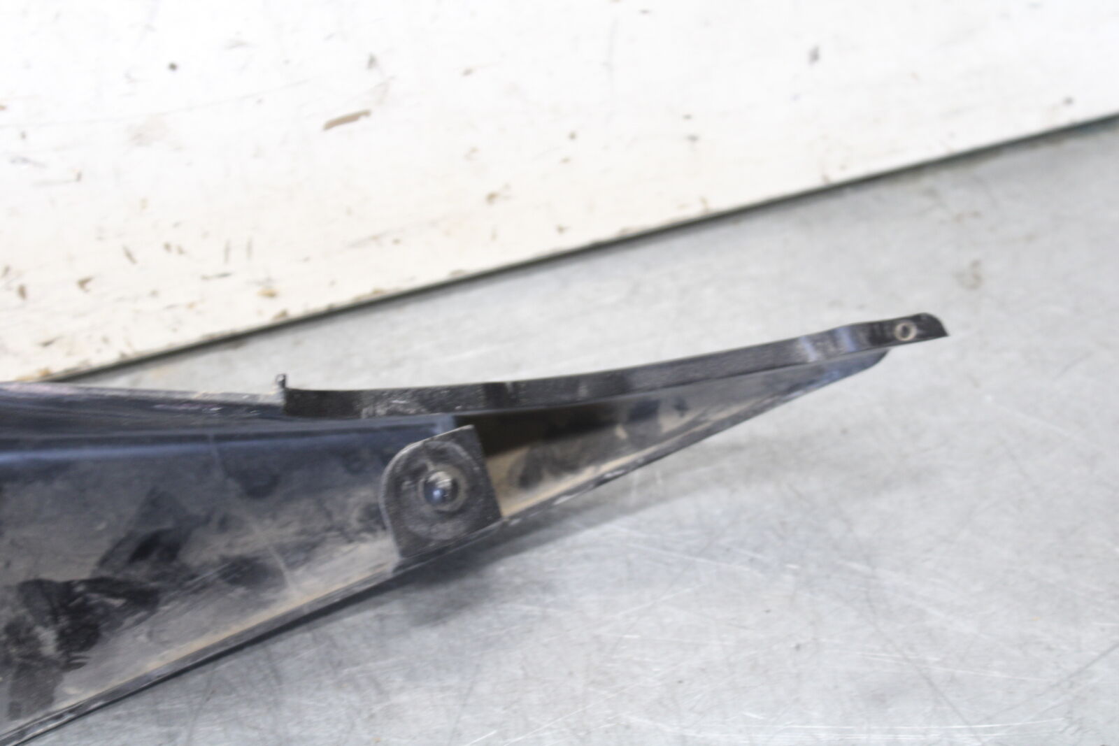 06-07 SUZUKI GSXR 600 LEFT REAR BACK TAIL FAIRING COWL SHROUD BB694