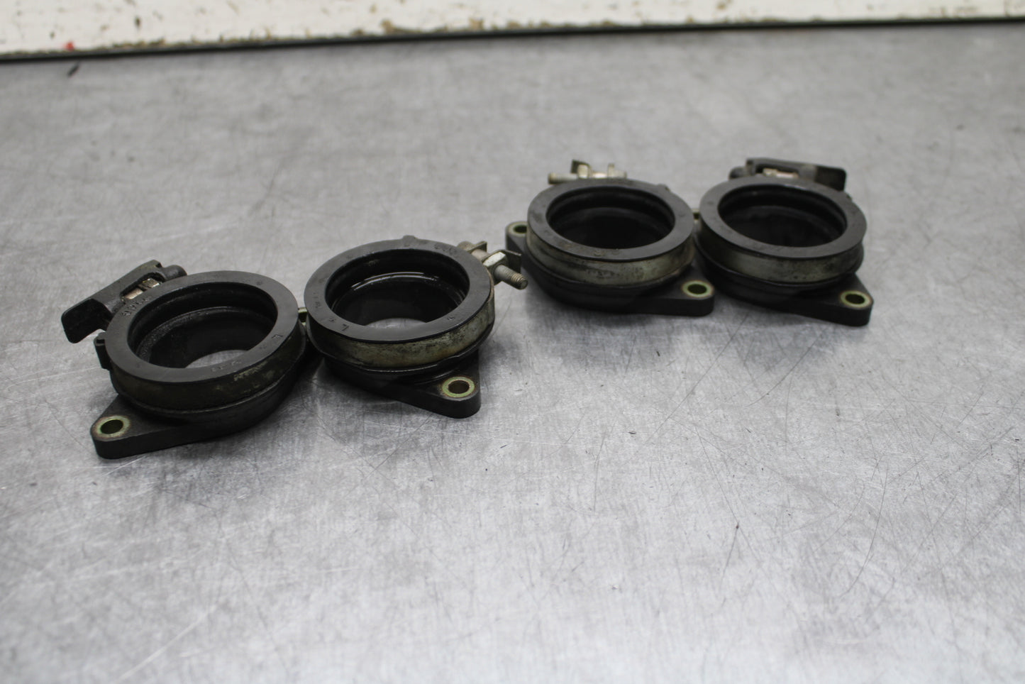 06 YAMAHA YZF R6 AIR INTAKE BOOTS BB716