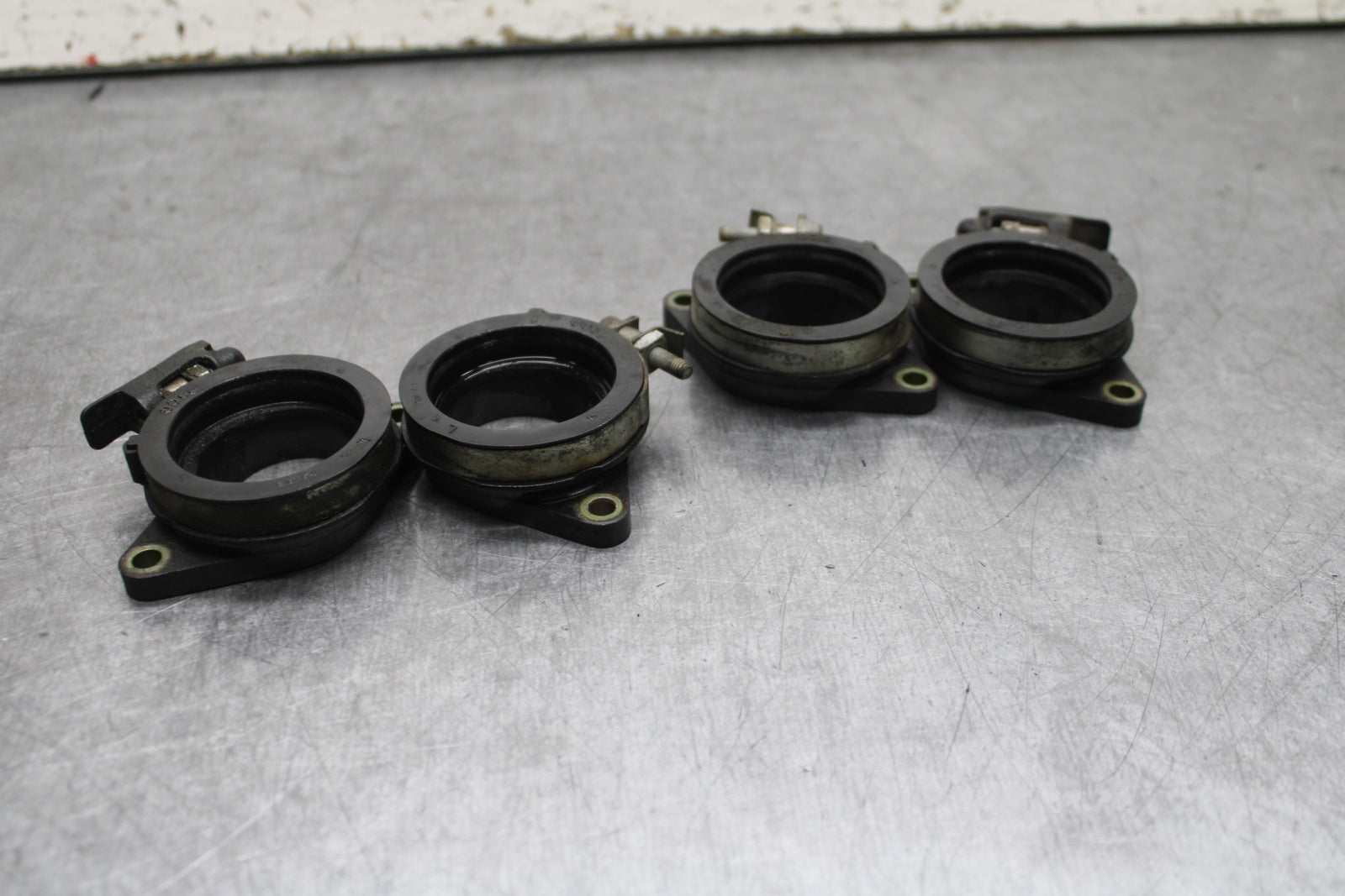 06 YAMAHA YZF R6 AIR INTAKE BOOTS BB716