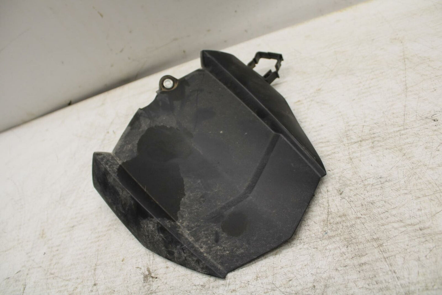 20-21 YAMAHA XSR900 REAR BACK WHEEL TIRE HUGGER FENDER BB372