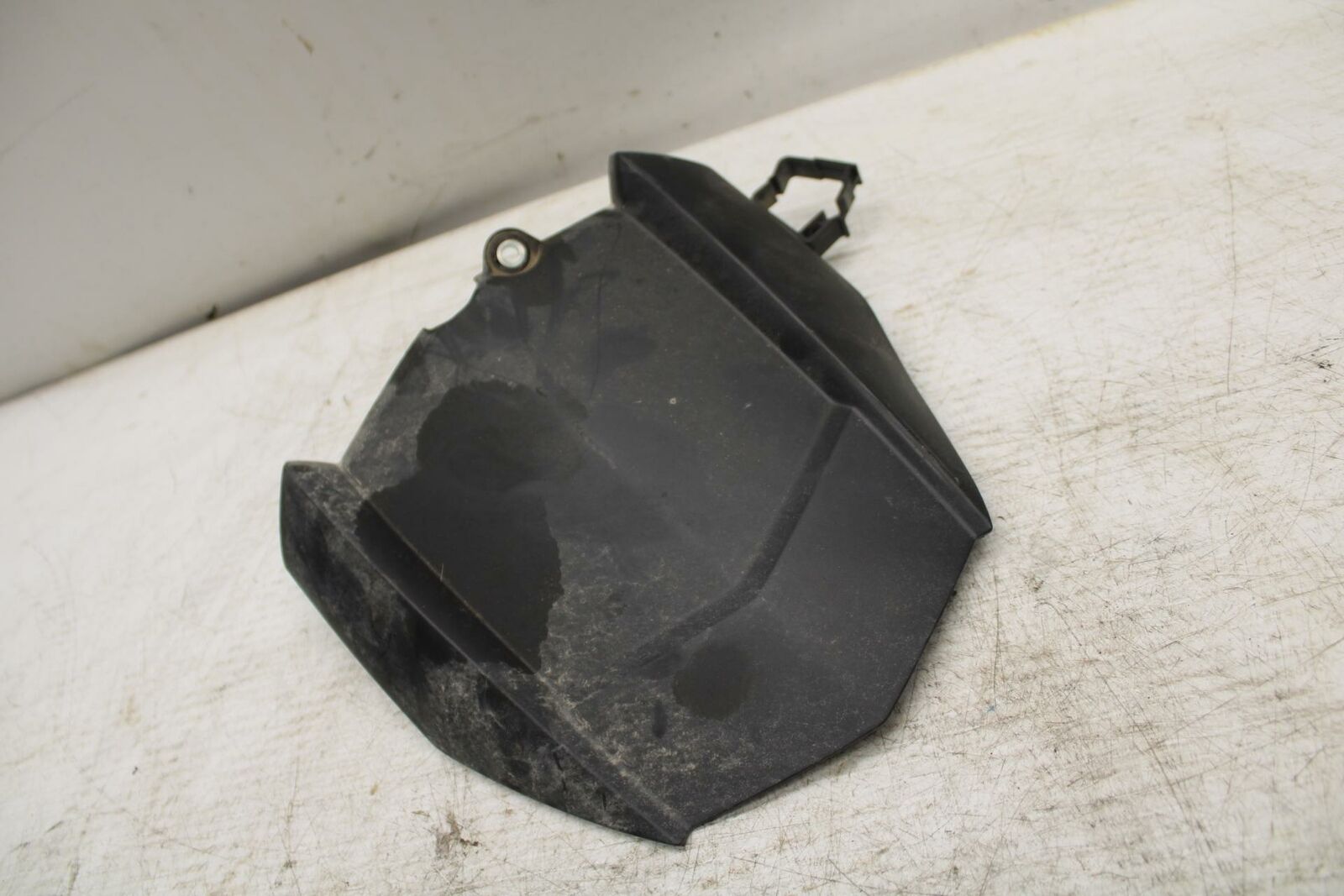 20-21 YAMAHA XSR900 REAR BACK WHEEL TIRE HUGGER FENDER BB372